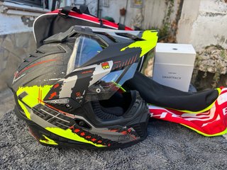 Casco LS2 Explorer Negro/Amarillo