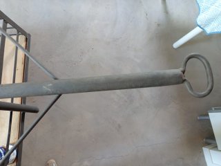 Remolque metálico con plataforma de madera