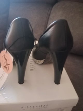 Zapatos tacón Hispanitas negros talla 35. Usados