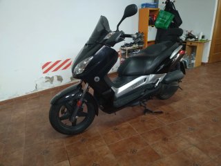 Yamaha Xmax 125 Negra. 2007