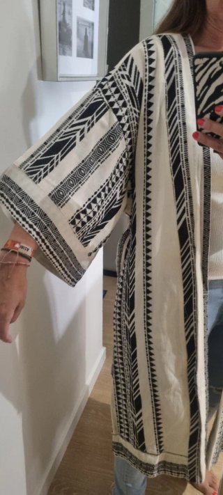 Kimono Beige y Negro