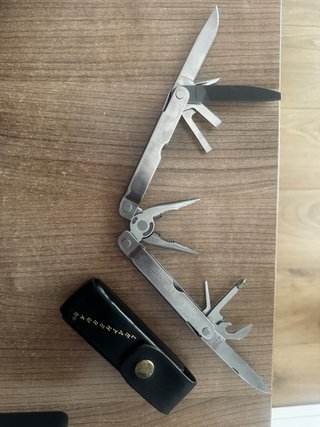 Leatherman Super Tool multiherramienta