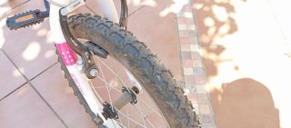 Bicicleta infantil rosa Denbike