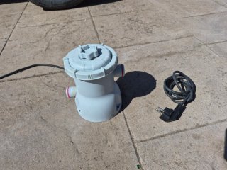 Bomba depuradora piscina con filtro