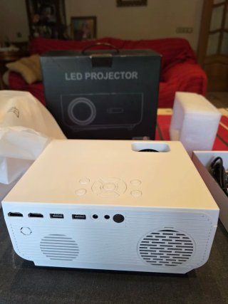 Proyector Full HD 1080P nuevo, para ver el Mundial