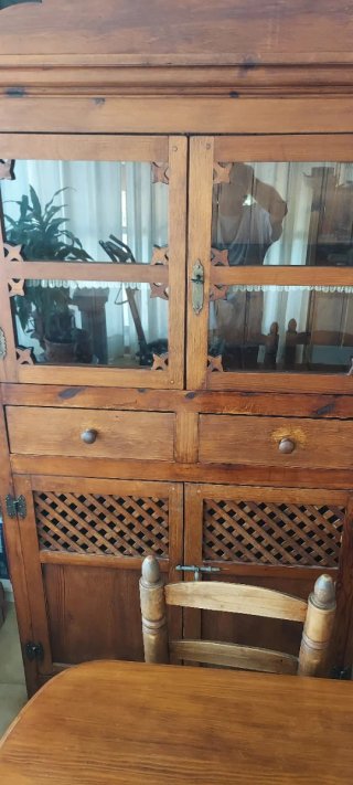 Conjunto Alacena, Mesa, 6 Sillas y Mesita