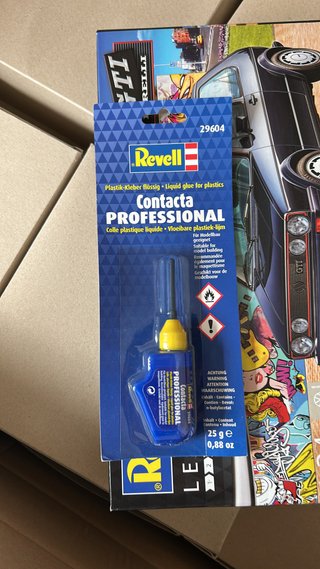 5 pegamentos revel para maquetas