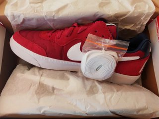 Zapatillas Nike Rojas y Blancas