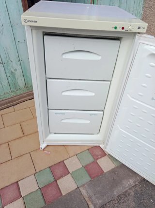 Congelador Indesit 3 cajones