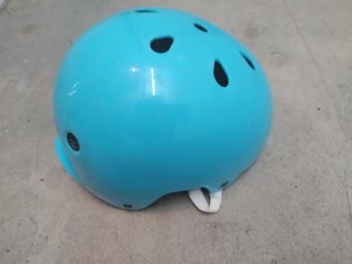 Casco Oxelo azul para patinaje