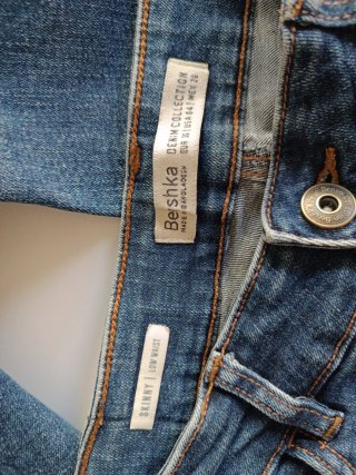 Pantalón vaquero mujer desgastado