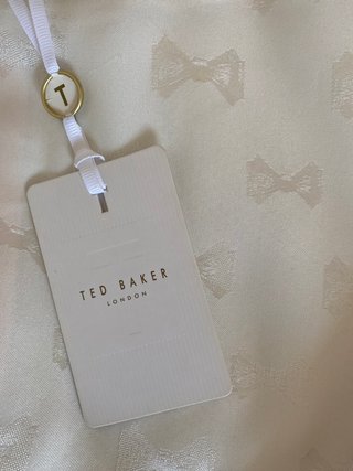 Abrigo vestido texturizado Ted Baker. Talla 3 (40)
