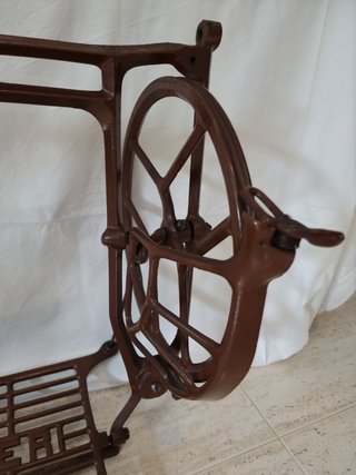 ESTRUCTURA PEDAL POLEA MÁQUINA DE COSER SINGER