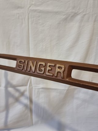 ESTRUCTURA PEDAL POLEA MÁQUINA DE COSER SINGER