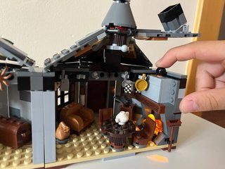 LEGO Harry Potter Casa de Hagrid Completa