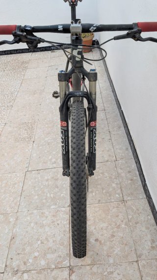 Bicicleta Cube 29