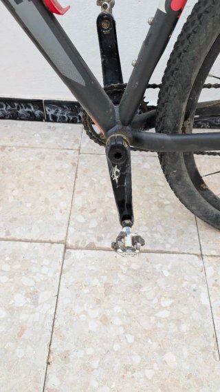 Bicicleta Cube 29