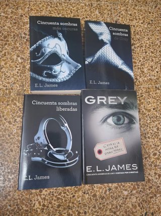Lote E.L. James: Cincuenta sombras de Grey