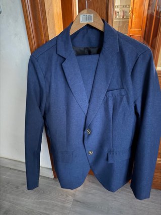Traje azul hombre talla M