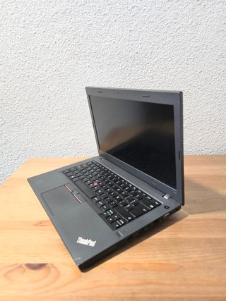 Portátil Lenovo ThinkPad i5