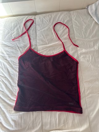 Top tirantes ISANCE negro y rojo
