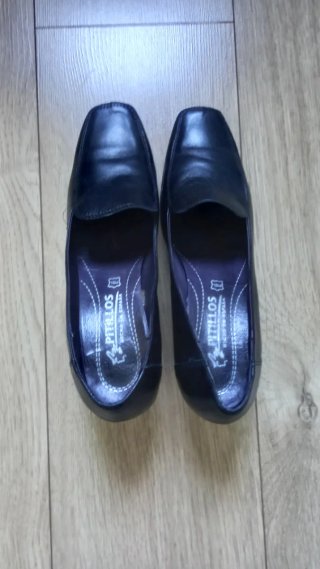 Zapato tacón piel negro Talla 40 muy buen estado
