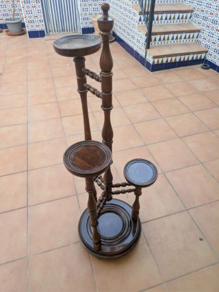 Mueble auxiliar de madera