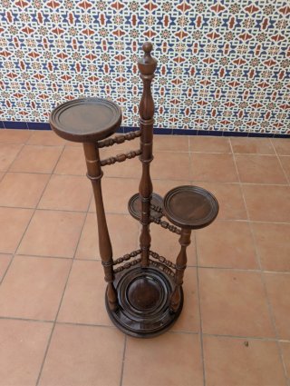 Mueble auxiliar de madera
