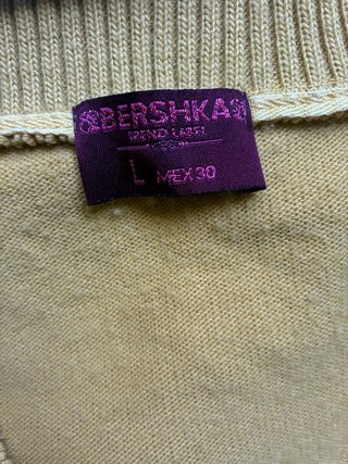 Jersey amarillo cuello pico