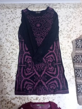 Vestido estampado morado y negro