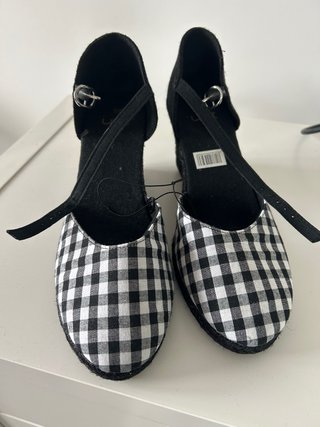 Zapatos de cuña a cuadros Vichy negros y blancos