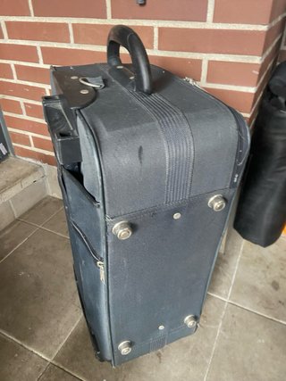 Maleta de viaje gris