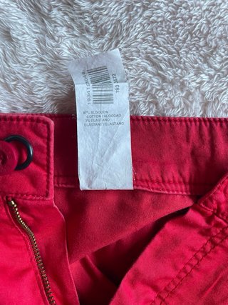 Bermudas Rojas Lloyds