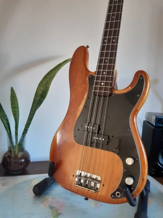 Fender Precision Bass 1977