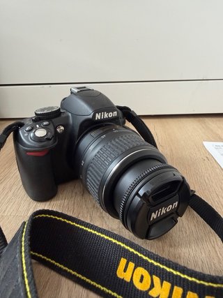Nikon D3100 + 18-55mm + kit completo + extras