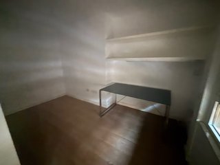Mesa de estudio cristal y metal