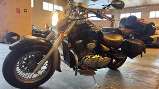 Suzuki Intruder C800