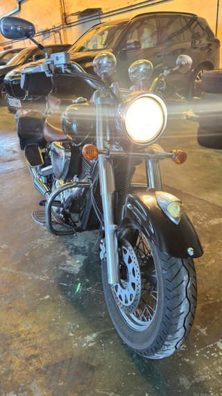Suzuki Intruder C800