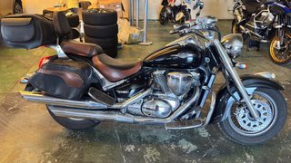 Suzuki Intruder C800