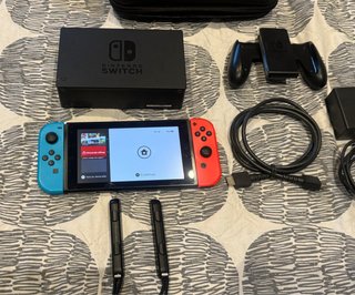 Nintendo Switch V2 COMPLETA TODO ORIGINAL!!!