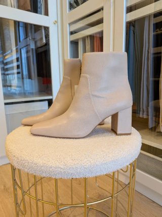 Lote Ropa Hombre y Botines mujer