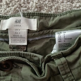 Bermuda H&M verde militar Talla S