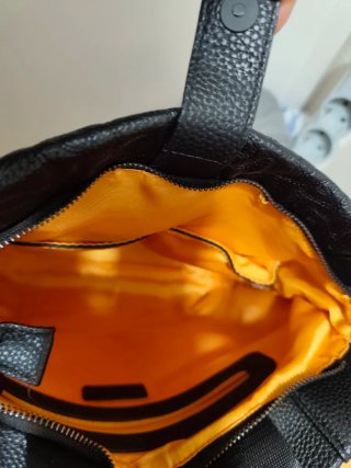 Bolso  Negro Convert. Mochila/Hombro/Cruzado/Mano