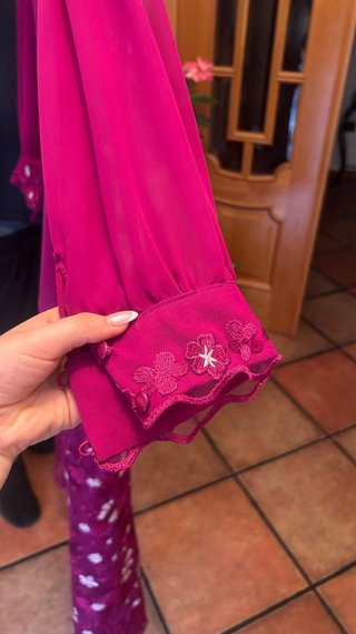 Vestido de boda y tocado madrina
