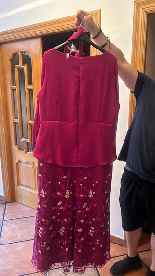 Vestido de boda y tocado madrina