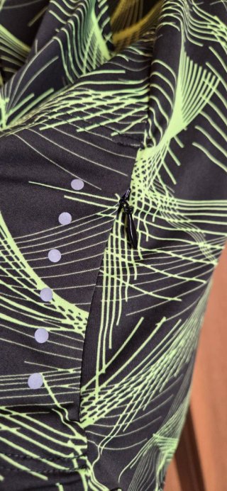Camiseta Nike Talla S Negra y Verde