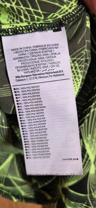 Camiseta Nike Talla S Negra y Verde
