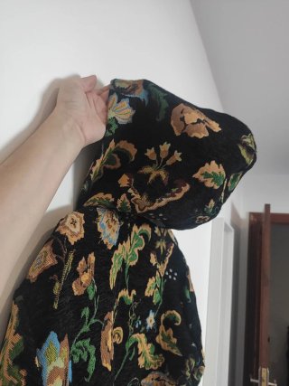 Bomber Jacket Hecha a Mano con capucha