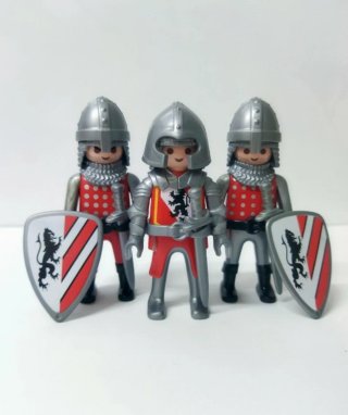 Caballeros medievales de playmobil