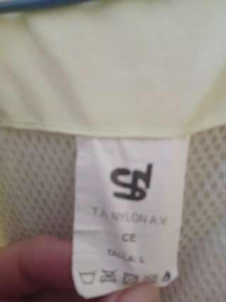 Chubasquero y pantalon reflectante amarillo